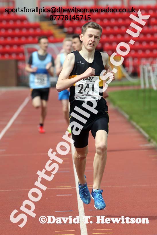 Boys under-15s, North East Track and Field Champs., Gateshead. Photo: David T. Hewitson/Sports for All Pics